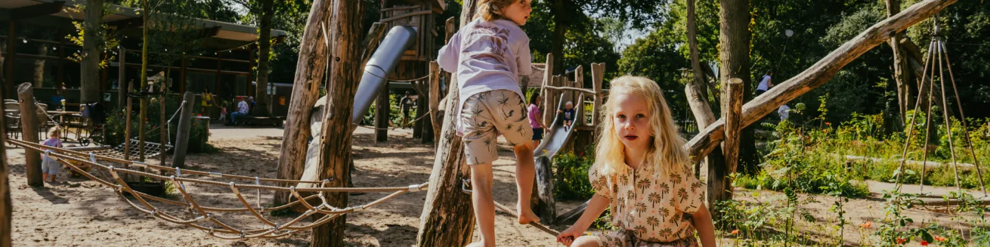 Centrumplein Geversduin zomer